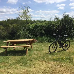 https://camping-d-hacadour.inbrittany.com