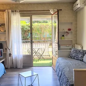 https://cannes-studio-4p-wifi-stationnement-gratuit.fr-provencehotel.com